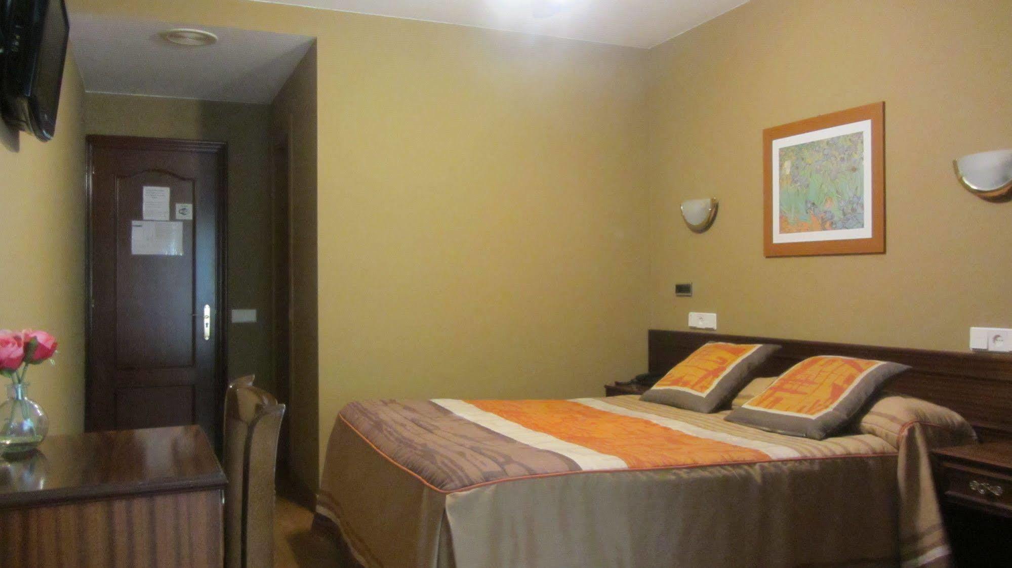 Hotel Bahia ヒホン エクステリア 写真