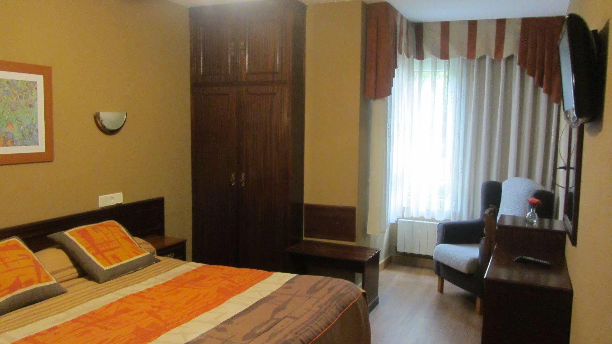 Hotel Bahia ヒホン エクステリア 写真