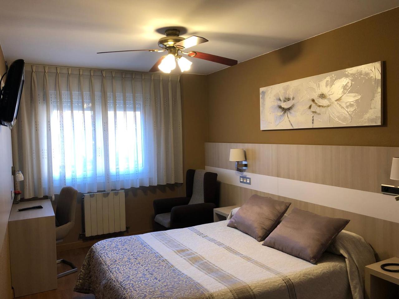 Hotel Bahia ヒホン エクステリア 写真