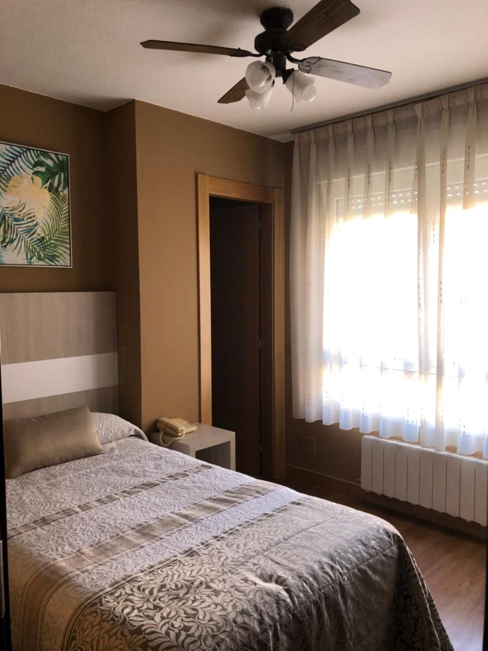 Hotel Bahia ヒホン エクステリア 写真