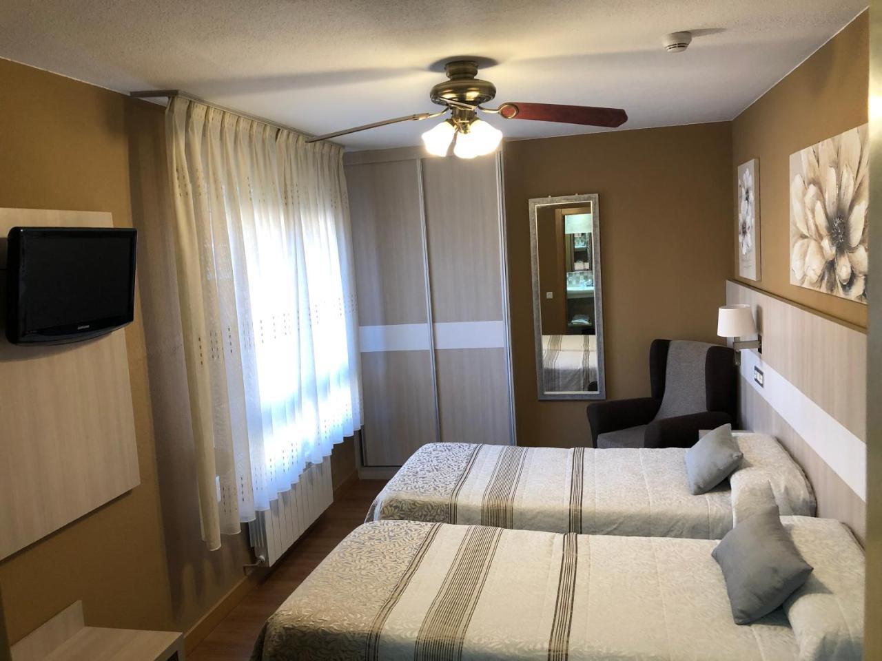 Hotel Bahia ヒホン エクステリア 写真