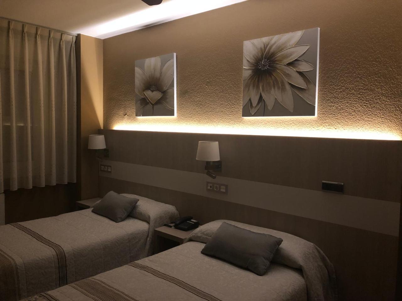 Hotel Bahia ヒホン エクステリア 写真